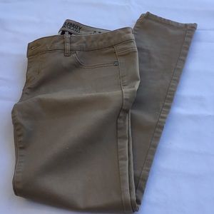 Celebrity Pink jeans low rise skinny khaki size 7